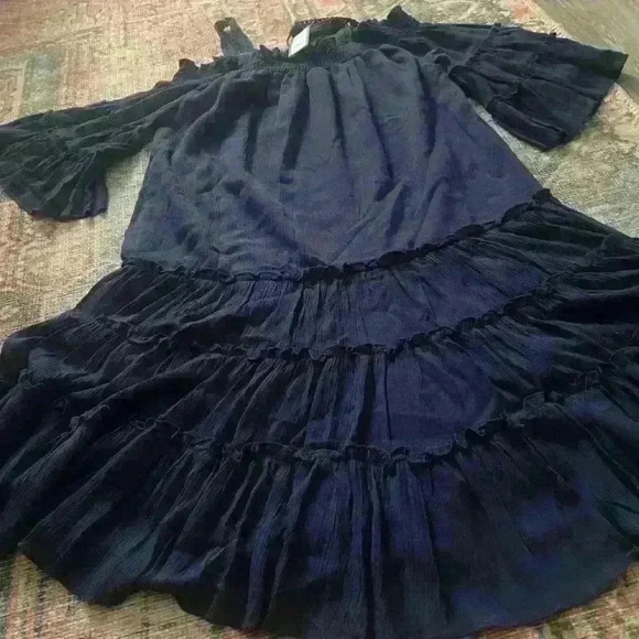 Romeo + Juliet dress - Picture 5 of 7